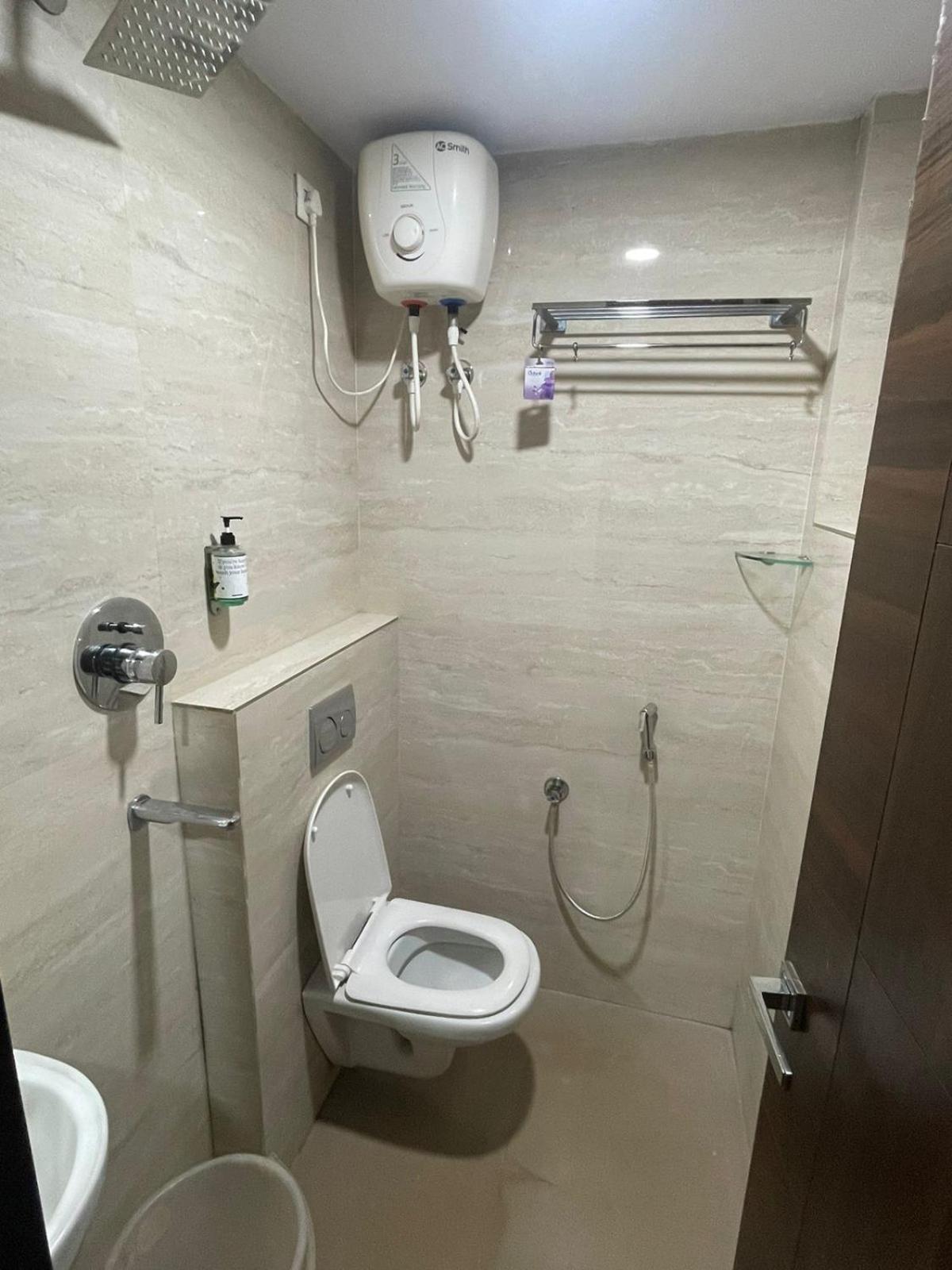 The Butterfly Luxury Serviced Apartments Visakhapatnam Eksteriør bilde