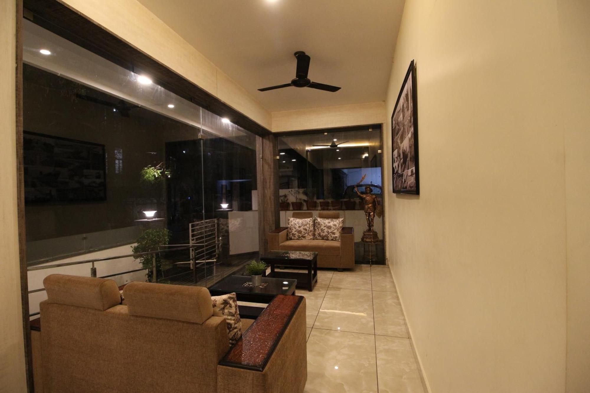 The Butterfly Luxury Serviced Apartments Visakhapatnam Eksteriør bilde
